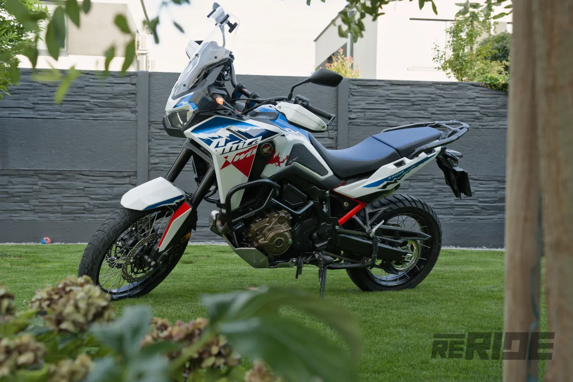 Honda Africa Twin - foto 1