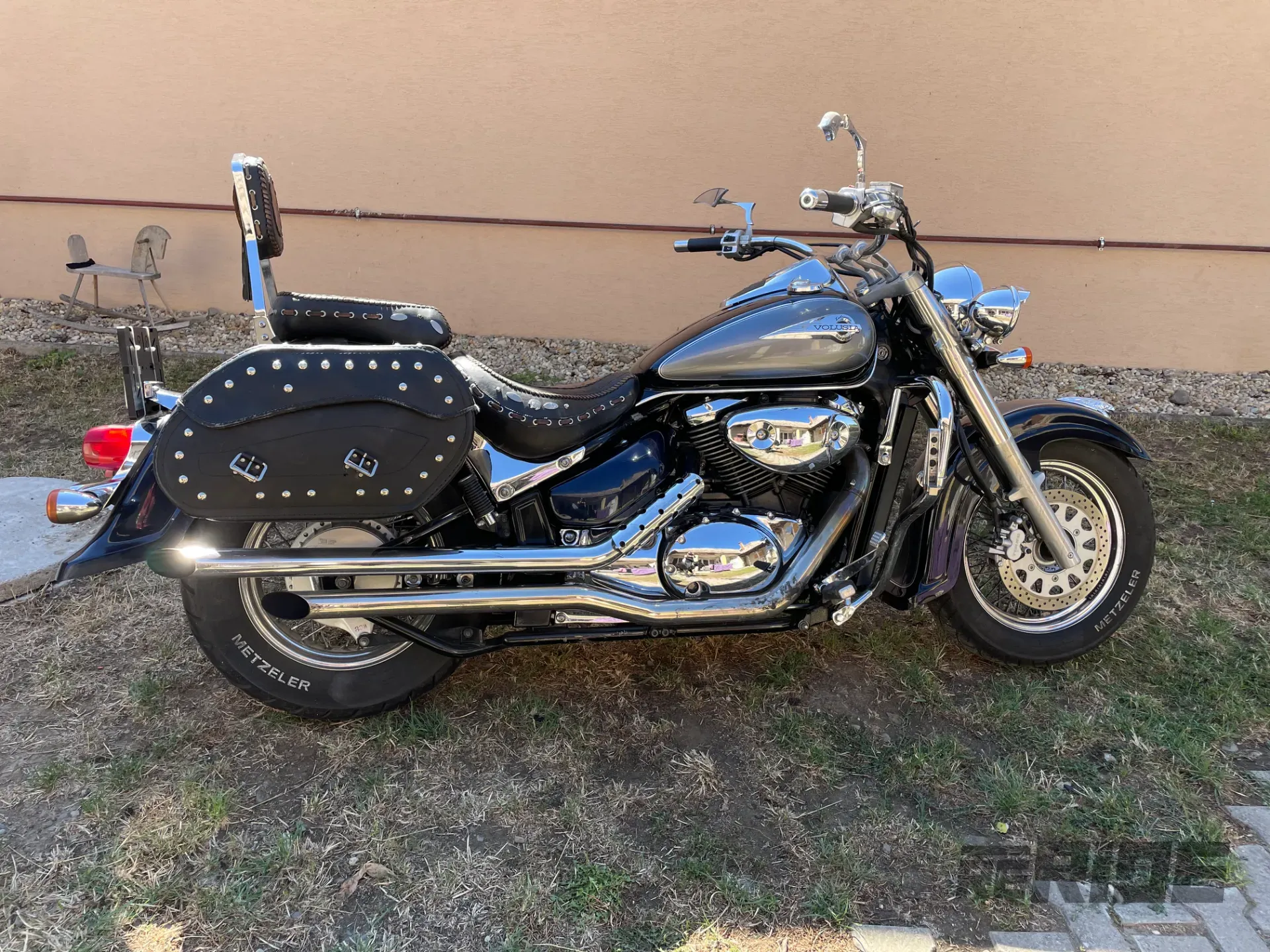 Suzuki V.800 - foto 1