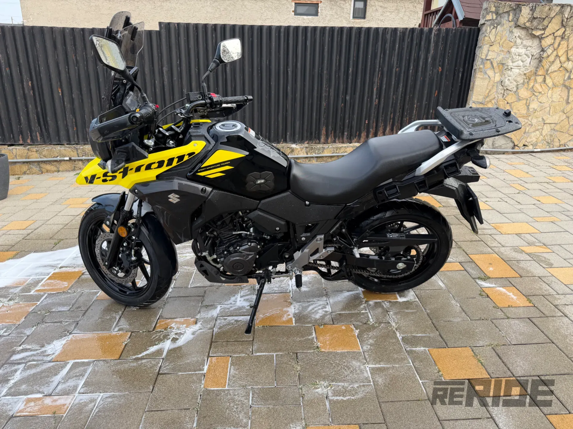 Suzuki V-Strom 250 2018 - foto 1