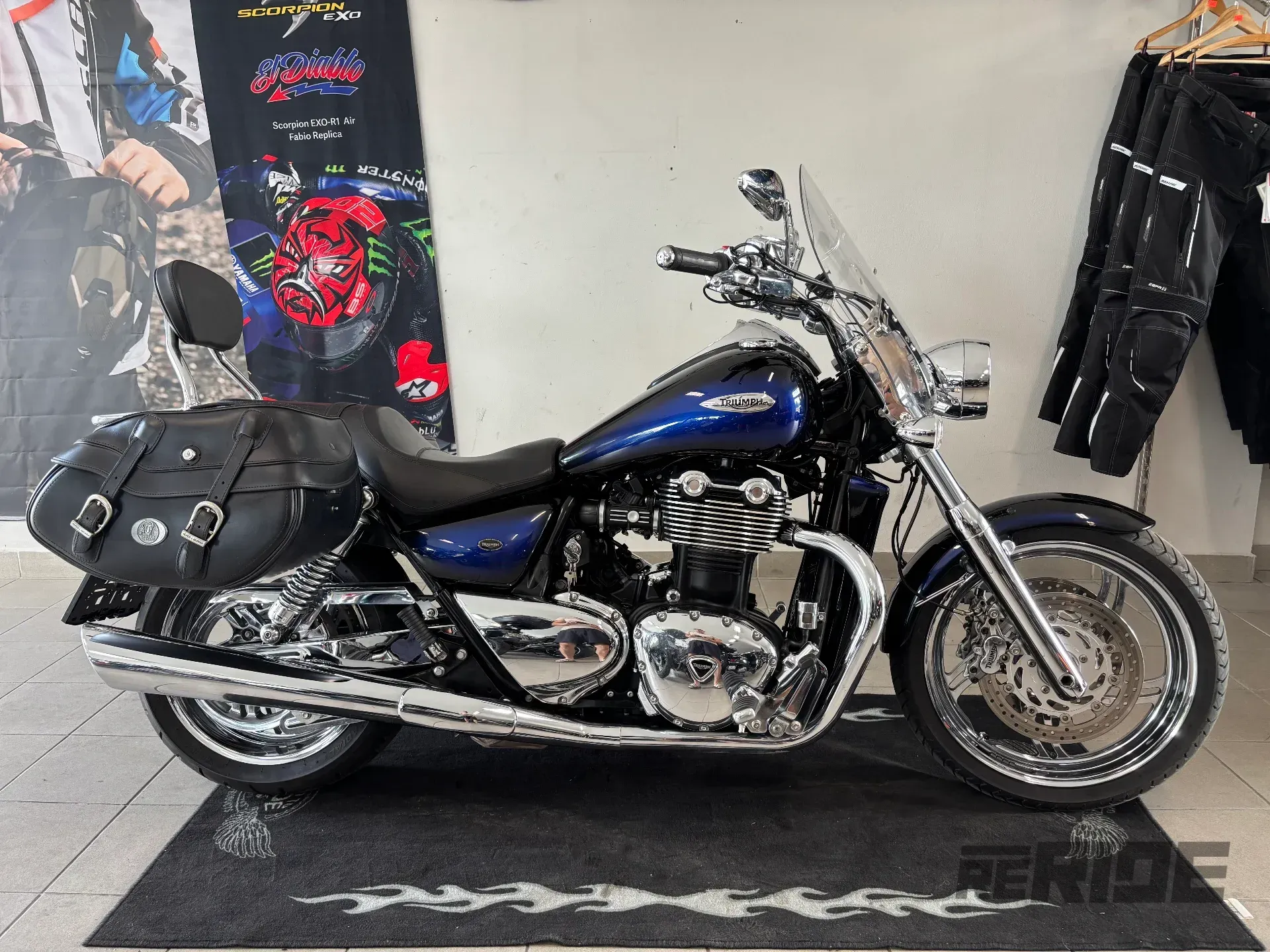 Triumph Thunderbird 1700 - foto 1