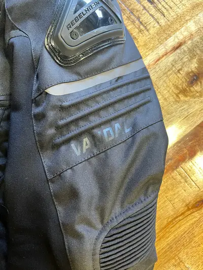 Rebelhorn Vandal motocyklová bunda S – komplet s chráničmi – náhľad 3