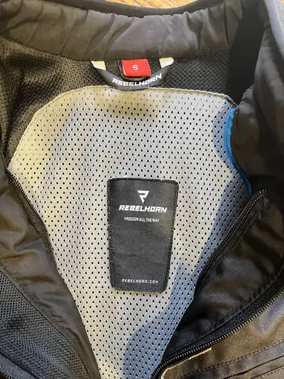 Rebelhorn Vandal motocyklová bunda S – komplet s chráničmi – náhľad 4