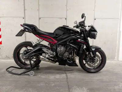 Triumph Street Triple R