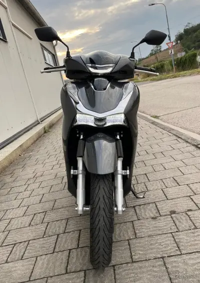 HONDA SH150AD….ABS….TC…..AKO NOVÝ – náhľad 4
