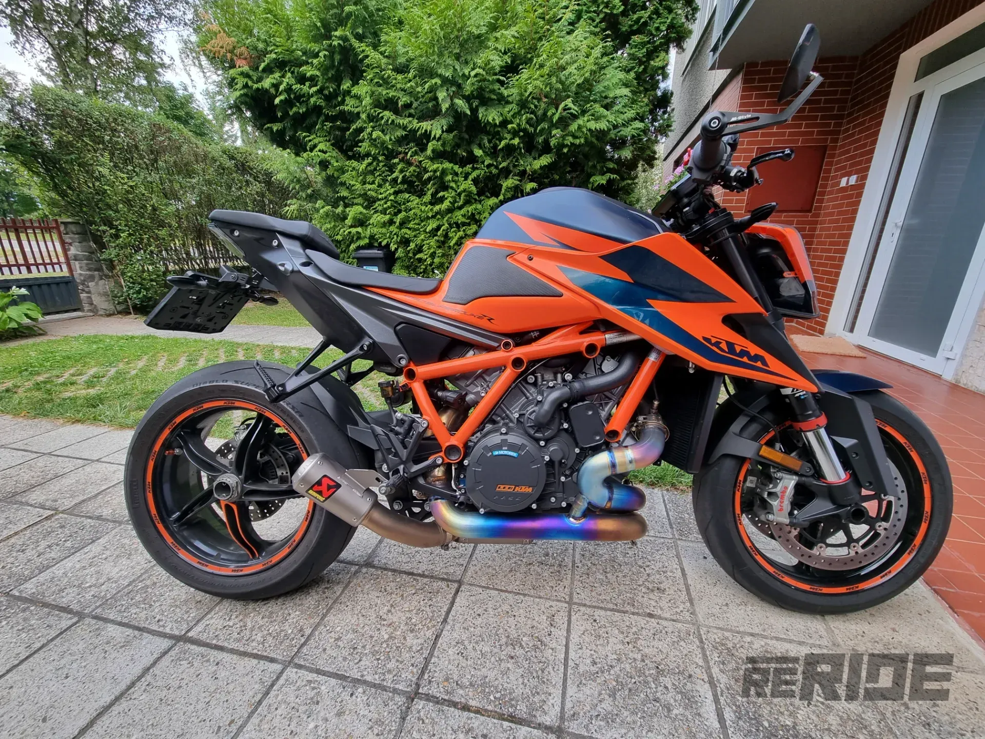 KTM SUPERDUKE R 1290 - foto 1