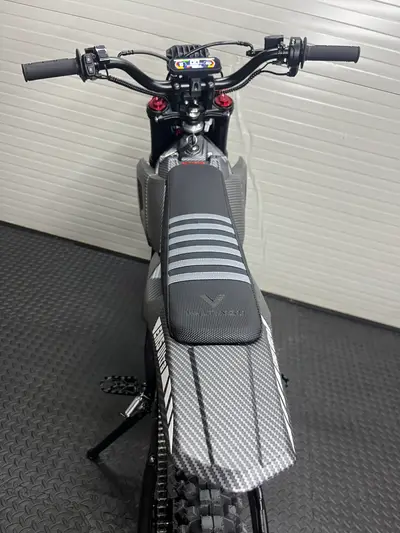 Elektrická motorka VALTINSU EM-5 ULTRA 8000W so spiatočkou – náhľad 5