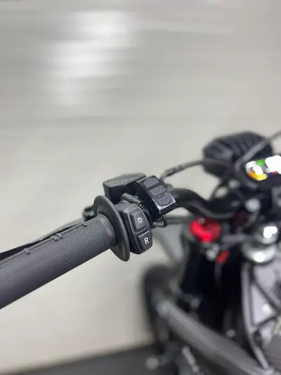 Elektrická motorka VALTINSU EM-5 ULTRA 8000W so spiatočkou – náhľad 10