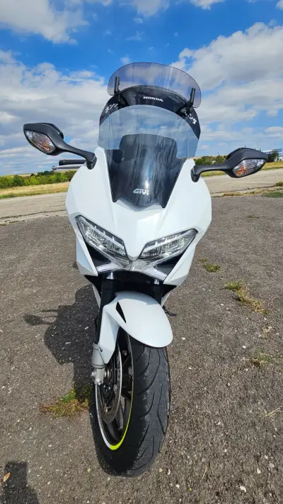 PREDÁM Hondu VFR 800 F (RC80) – 2015, 26 000 km, tri kufre – náhľad 8