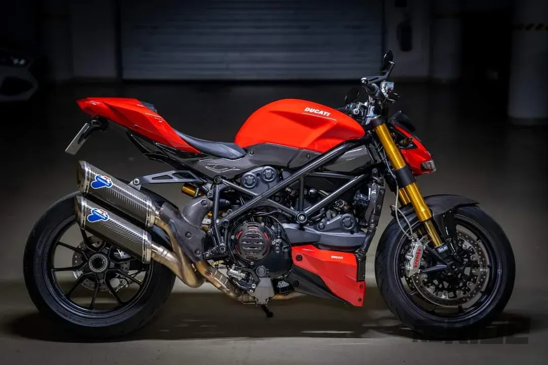 Ducati Streetfighter 1098 - foto 1