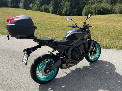 Yamaha MT-09 