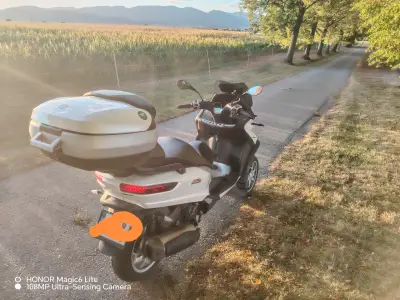 Piaggio MP3 500 – náhľad 4