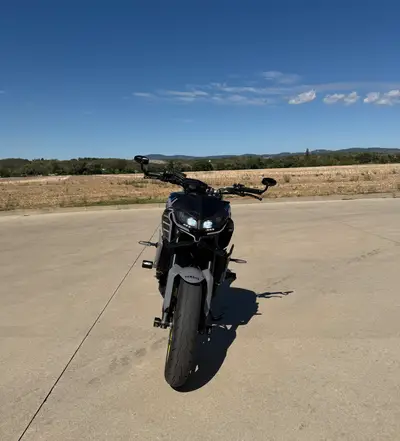 Yamaha MT-09 r.v. 2017 – náhľad 3