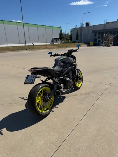Yamaha MT-09 r.v. 2017 – náhľad 5
