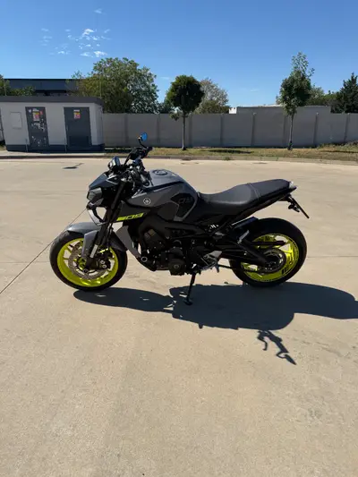 Yamaha MT-09 r.v. 2017 – náhľad 7