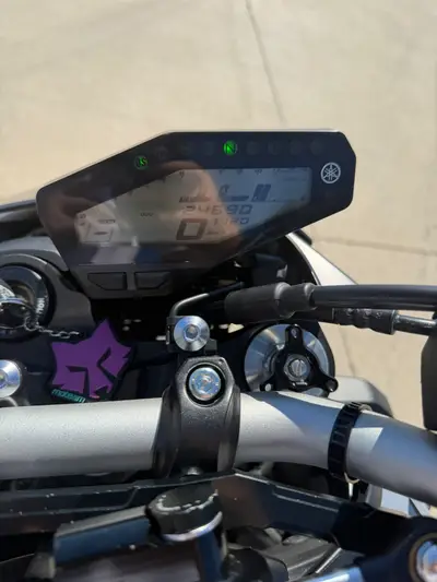 Yamaha MT-09 r.v. 2017 – náhľad 9