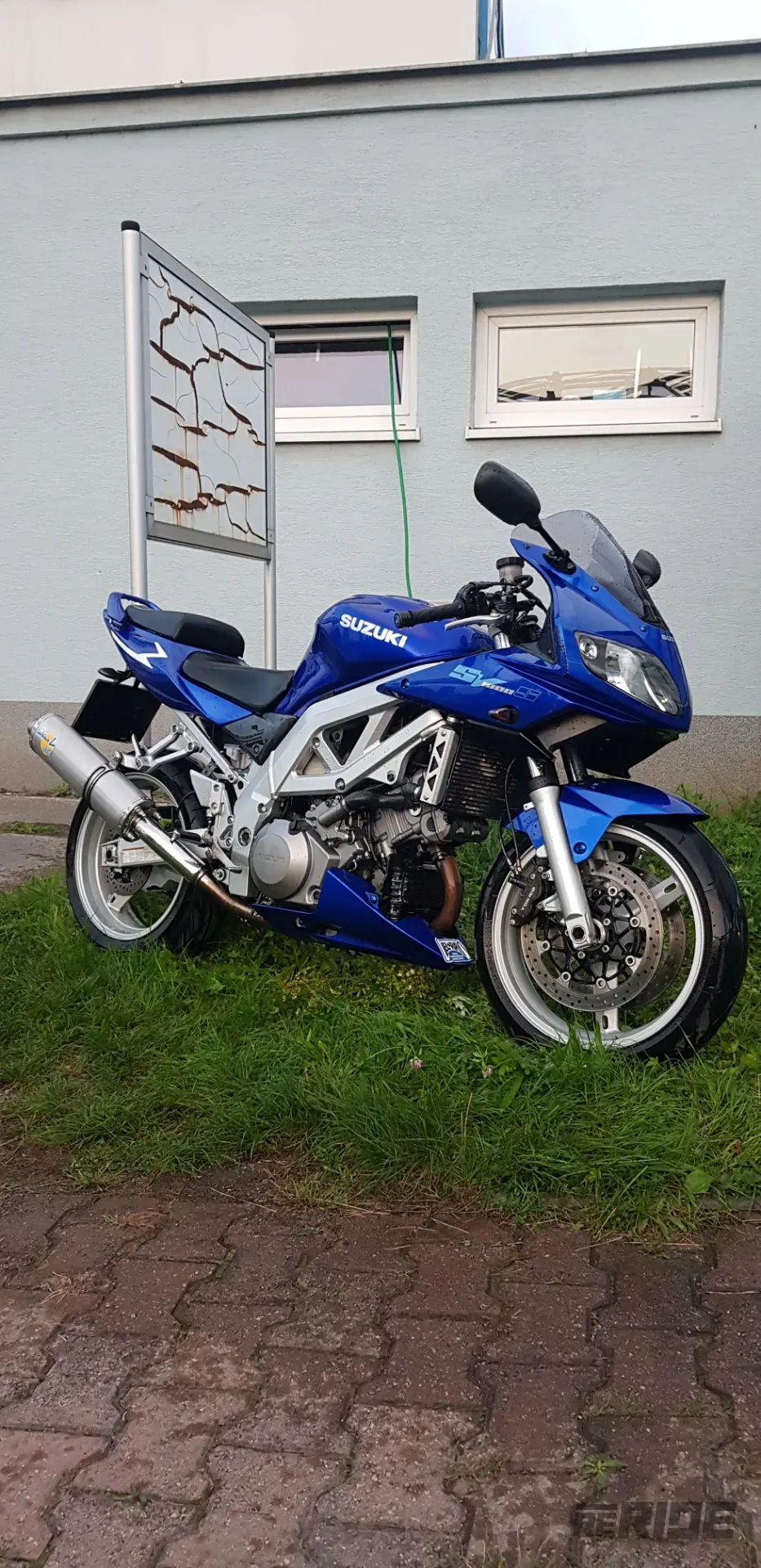 Suzuki SV 1000 S - foto 1