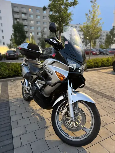 Honda XL1000V Varadero 2003