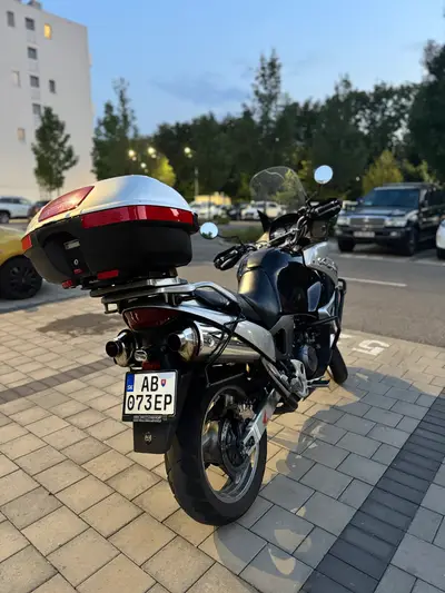 Honda XL1000V Varadero 2003 – náhľad 3