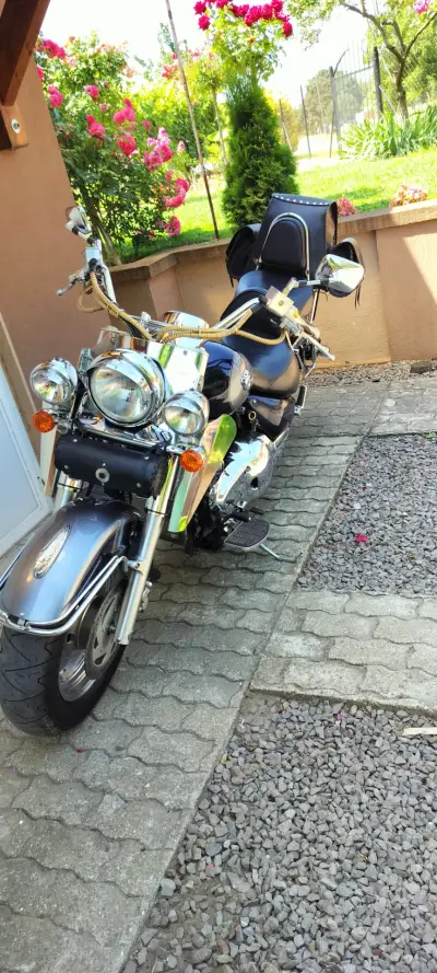 Suzuki Intruder VL1500LC