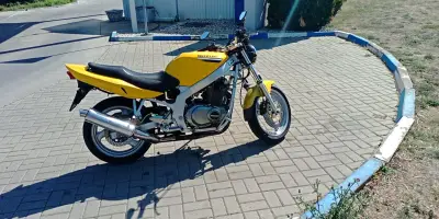 Suzuki GS 500E r.2000