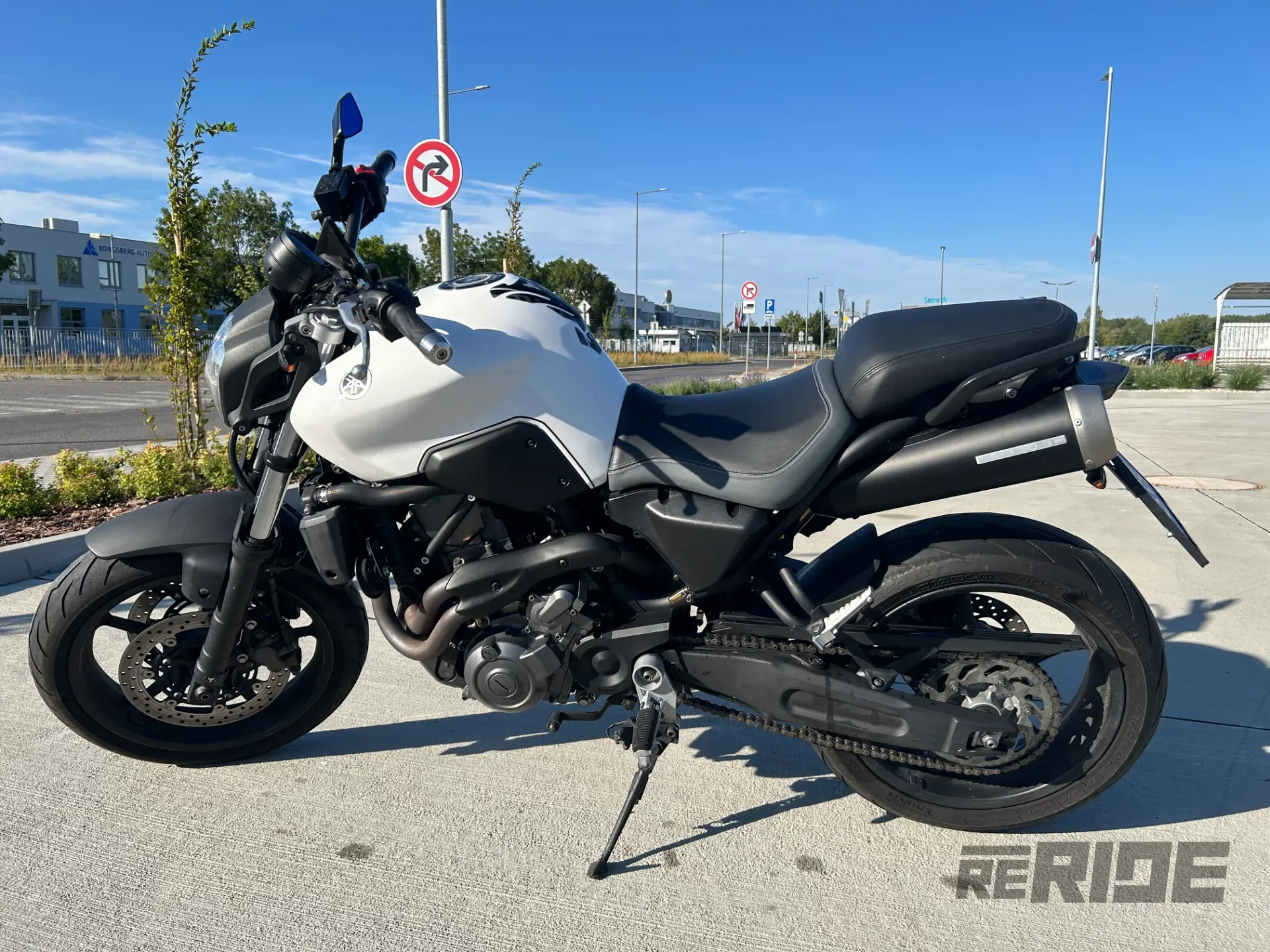 Yamaha MT-03 - foto 1