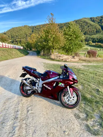 Suzuki GSX-R 600 K1