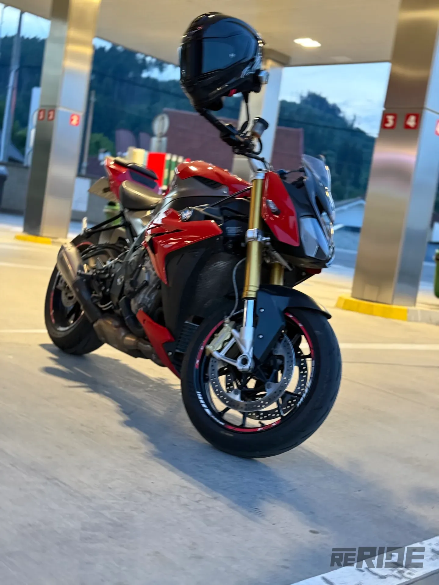 BMW S1000R - foto 1