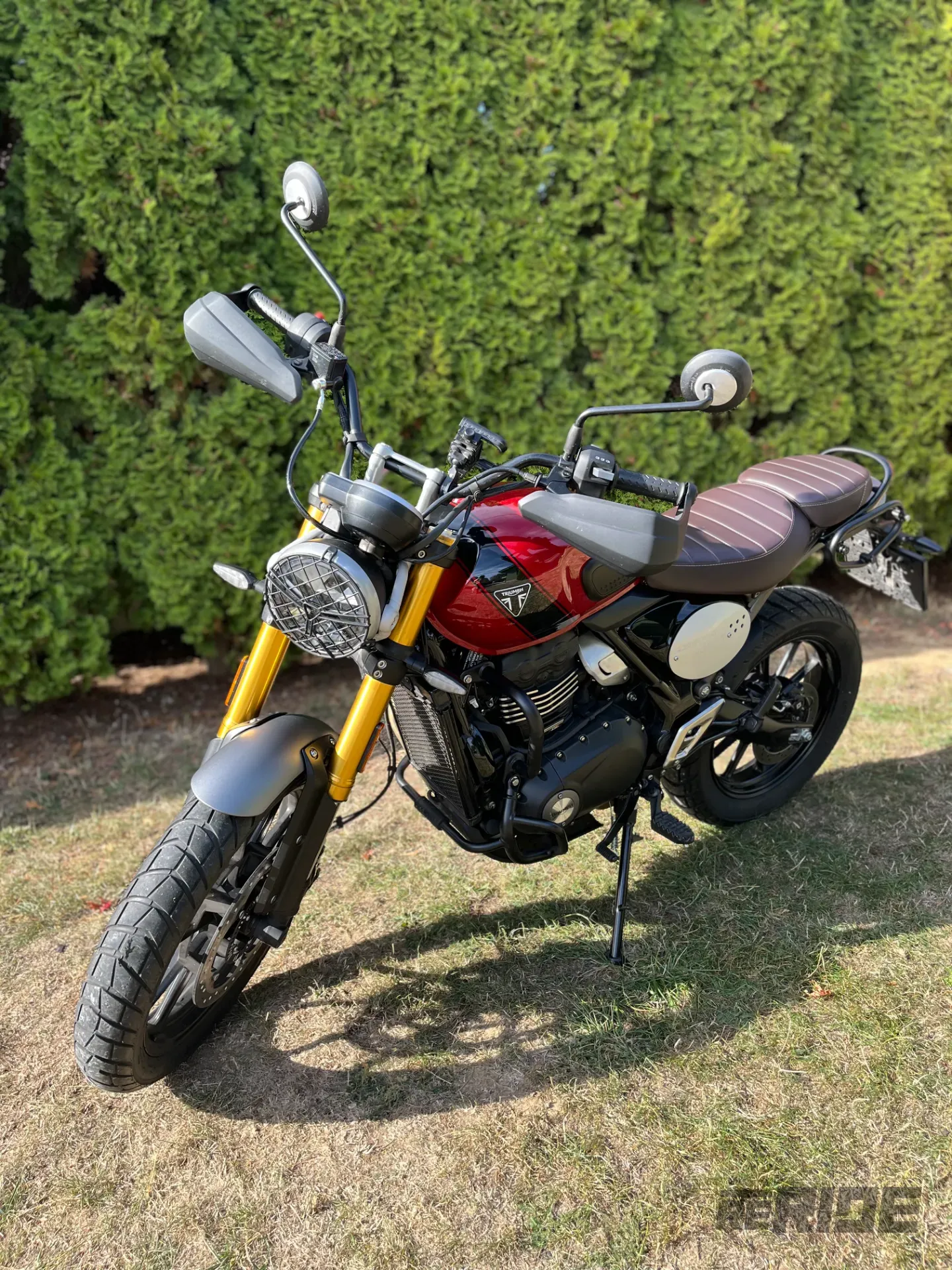 Triumph Scrambler 400 X - foto 1