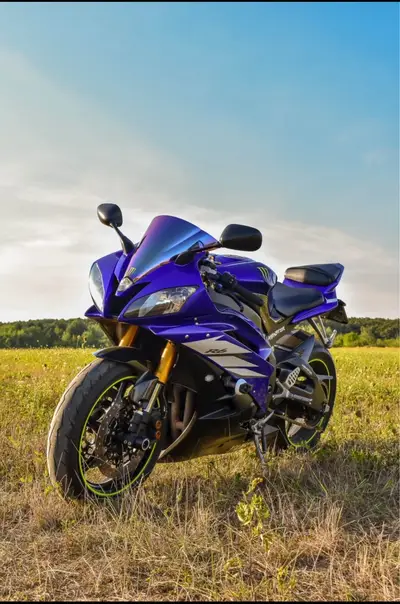 Yamaha R6 