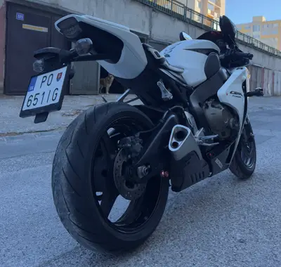 Honda CBR 1000RR SC59 – náhľad 4