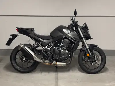 Honda CB750 hornet 67,5kW, 4/2023, 18929km – náhľad 3