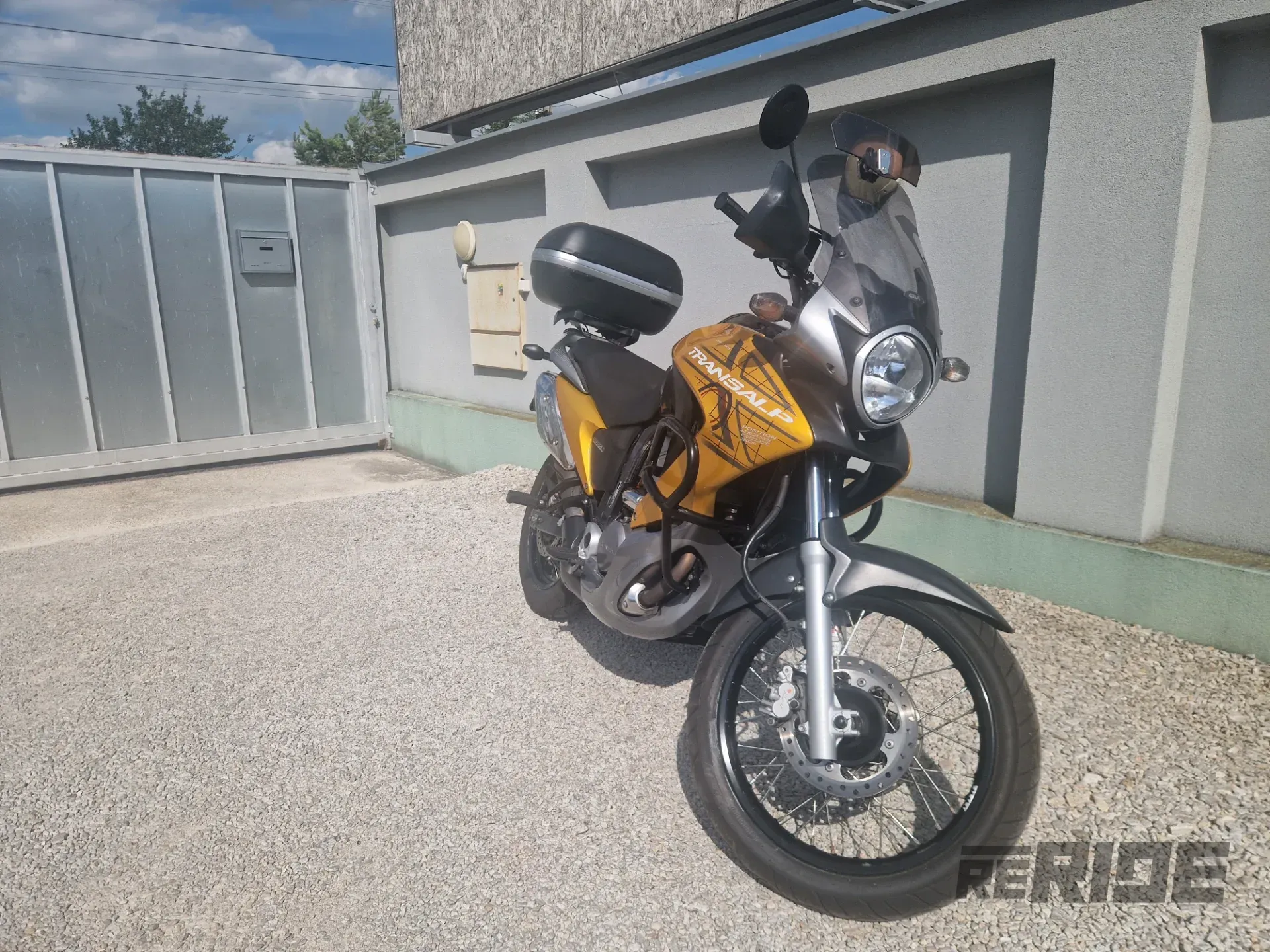 Honda Transalp XL700 - foto 1