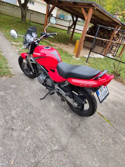 Kawasaki ER5 