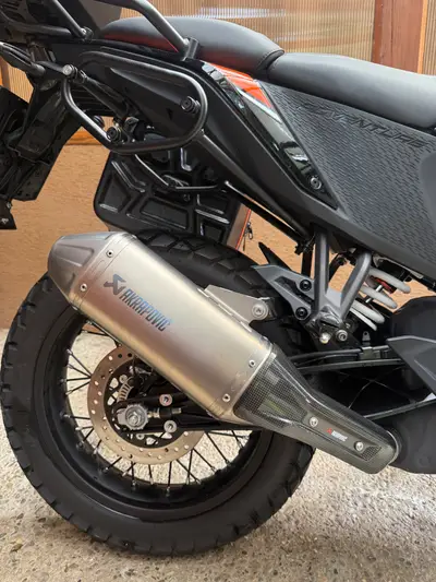 KTM 390 ADVENTURE – FULL VÝBAVA, AKRAPOVIČ, NÍZKY NÁJAZD – náhľad 2