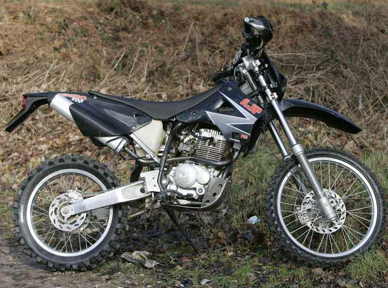 AJP PR4 200 Enduro, Supermoto