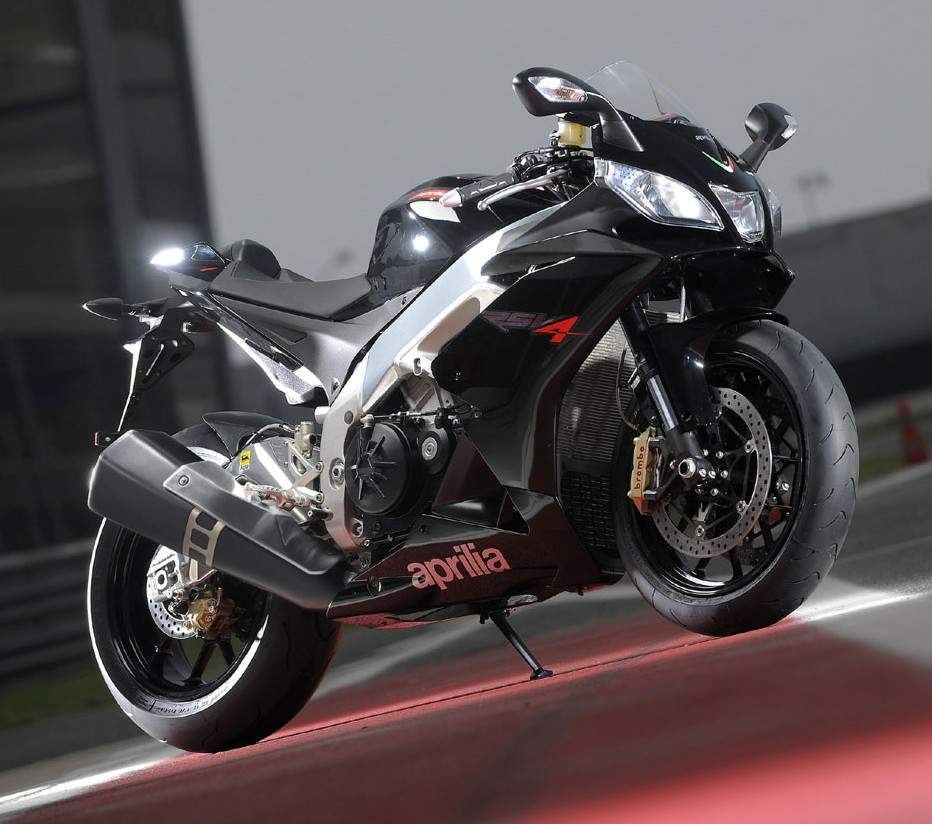Aprilia RSV 1000R