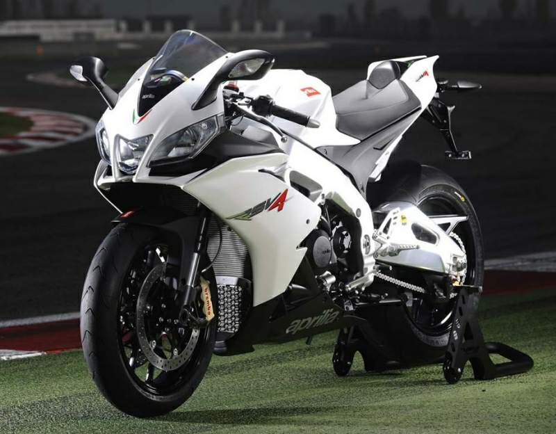 Aprilia RSV 4R