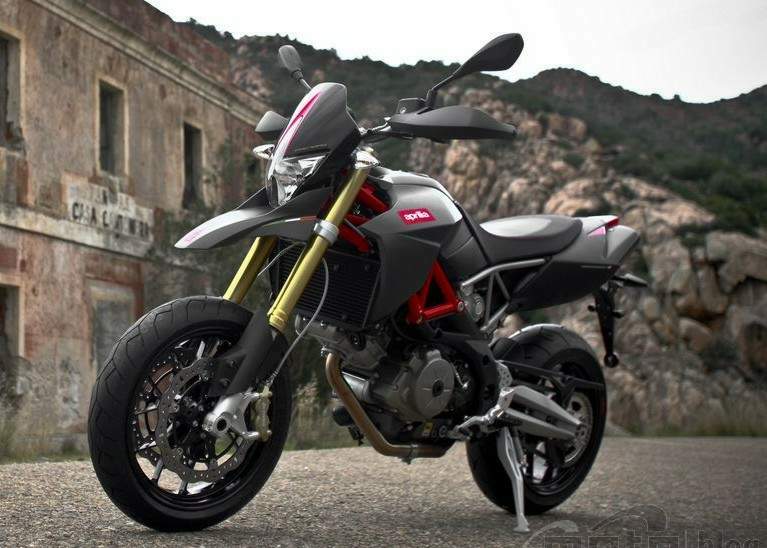 Aprilia SMV 750 Dorsoduro Factory