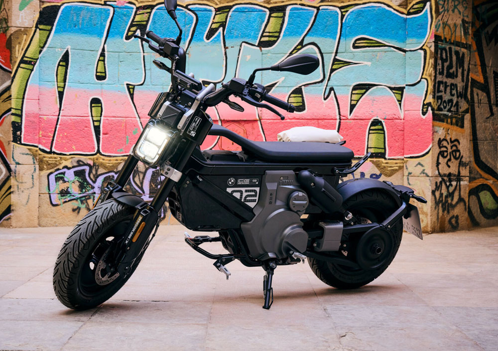 BMW CE-02