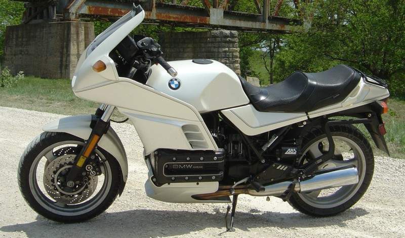 BMW K100 RS 16V and SE model