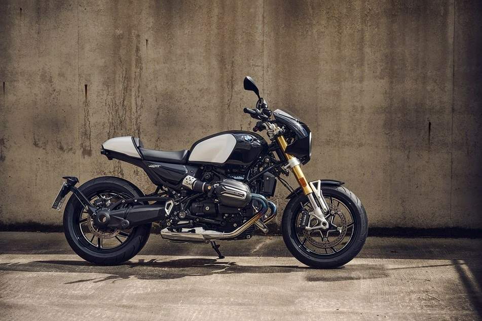 BMW R 12 Roadster