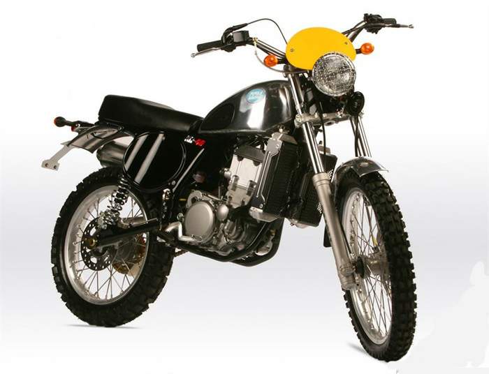 CCM S-R 40