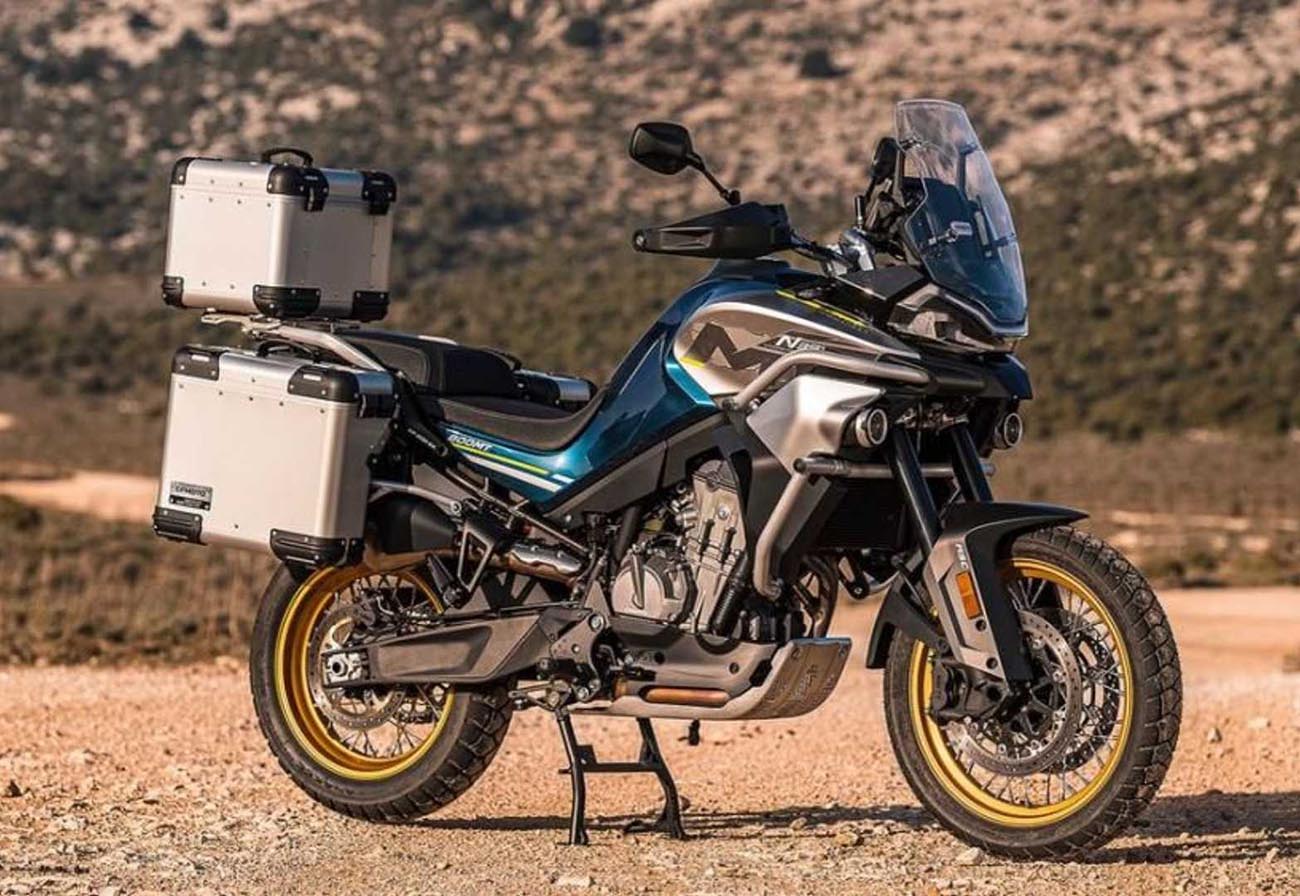 CF Moto 800MT