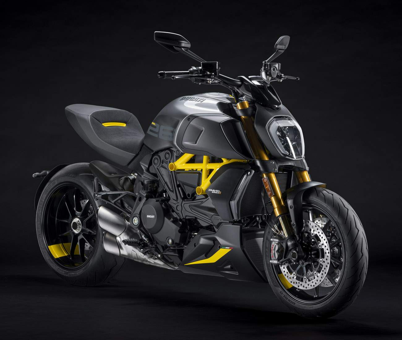 Ducati Diavel 1260 S Black and Steel