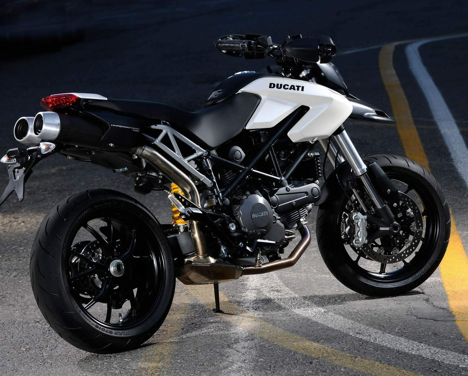 Ducati Hypermotard 796