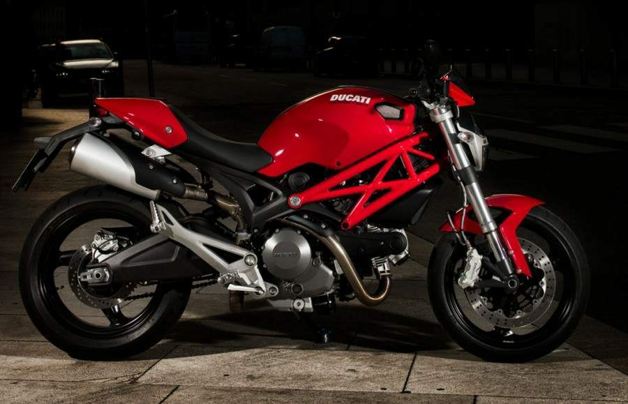 Ducati Monster 696