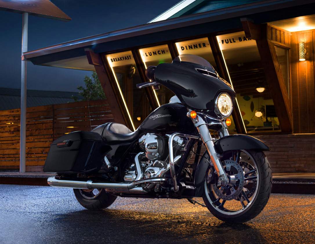 Harley Davidson FLHX Street Glide