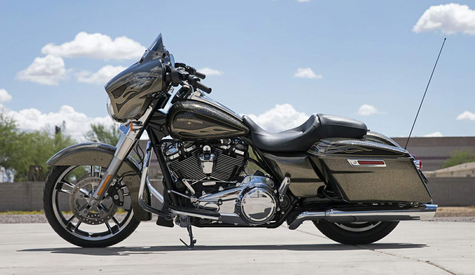 Harley Davidson FLHXS Street Glide Special