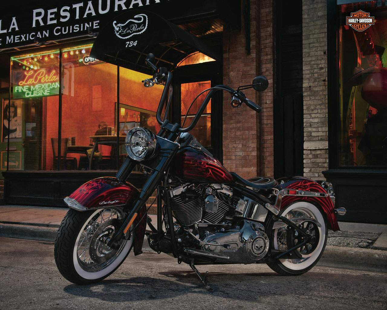 Harley Davidson FLSTN Softail Deluxe