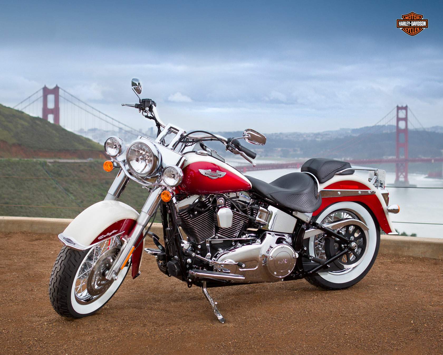 Harley Davidson FLSTN Softail Deluxe